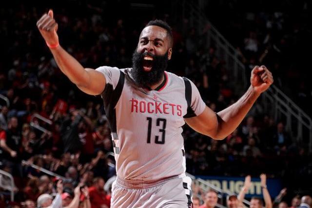 东欧合砍50分 独行侠大胜凯尔特人38分追至1-3