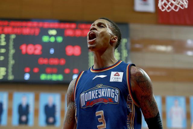 杨瀚森14+11青岛胜同曦 陈国豪12+7北控负深圳