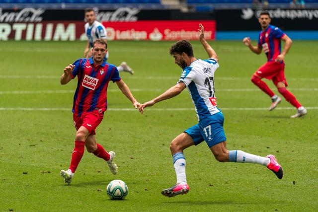 江苏肯帝亚上调19岁小将 国内球员注册达16人