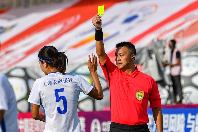 隆多因非法持枪持毒被捕 认罪后被判2天监禁